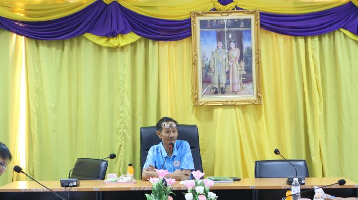 ประชุมเพื่อดำเนินการเลือกคณะกรรมการสภ...